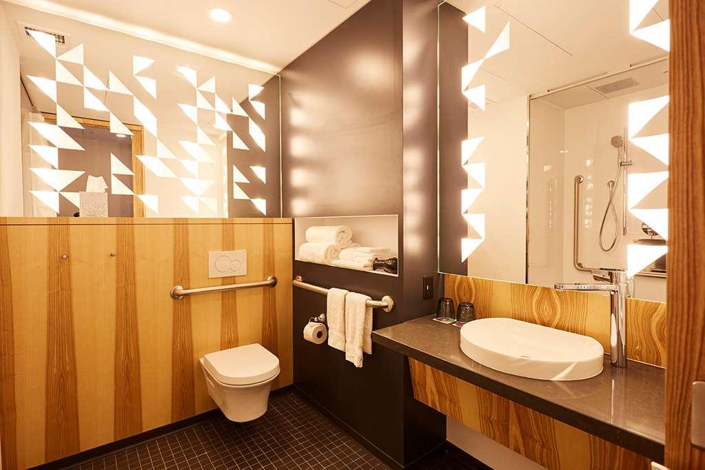 Alt Hotel Calgary East Village Номер фото