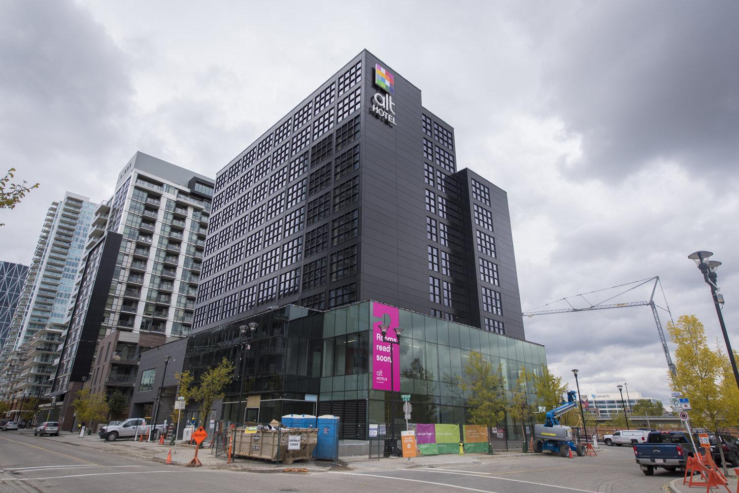 Alt Hotel Calgary East Village Экстерьер фото