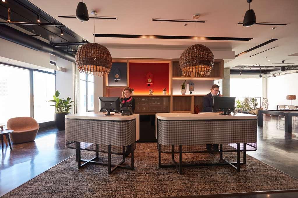 Alt Hotel Calgary East Village Экстерьер фото