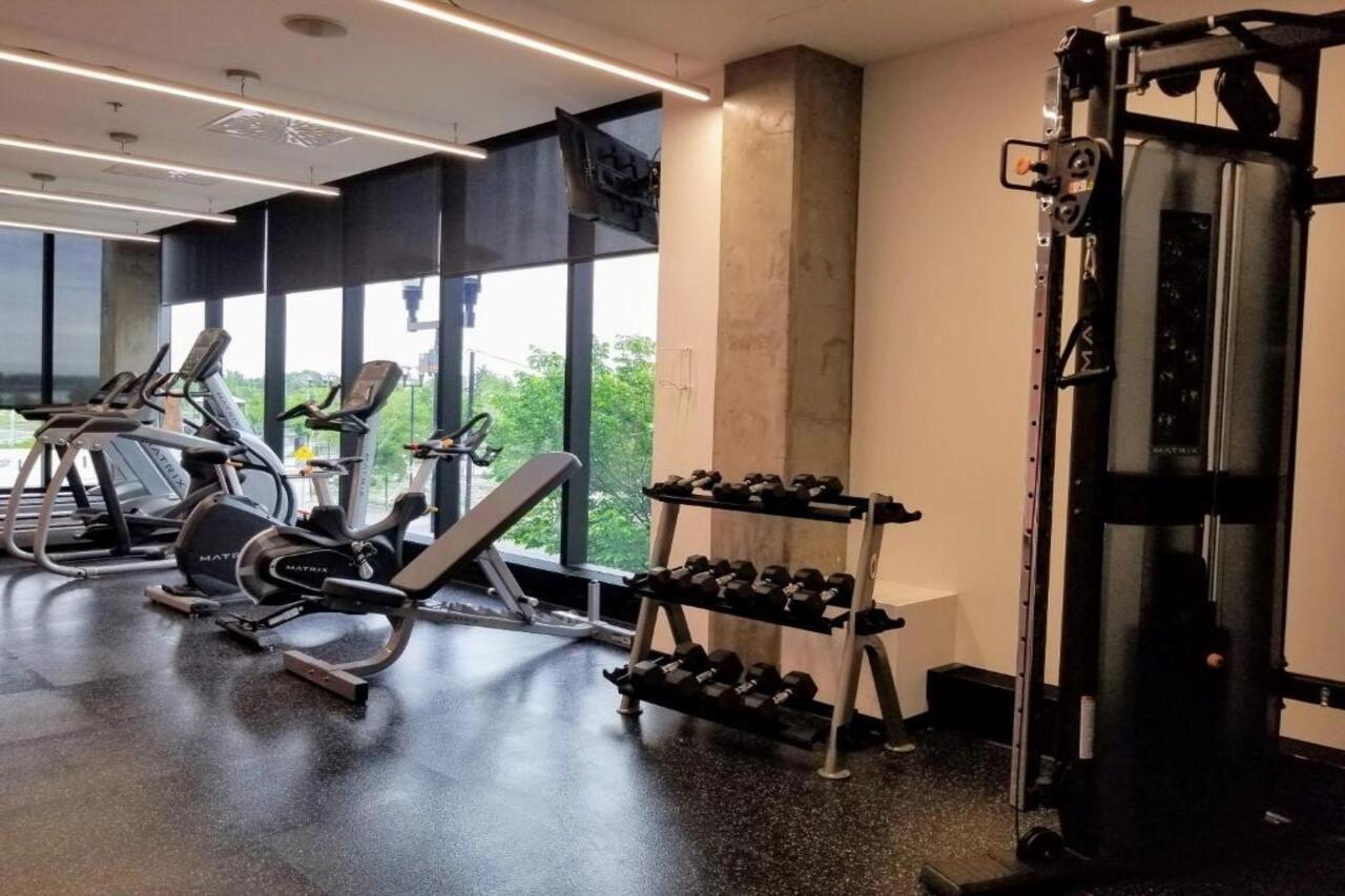 Alt Hotel Calgary East Village Экстерьер фото