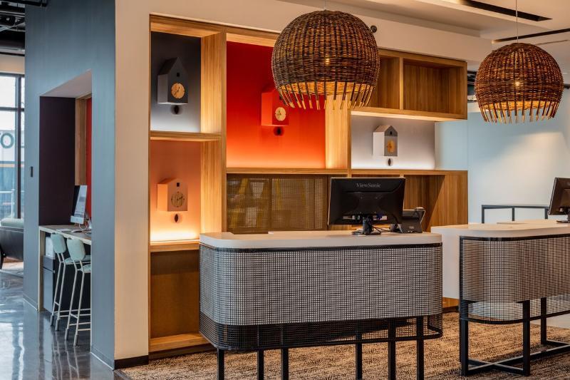 Alt Hotel Calgary East Village Экстерьер фото