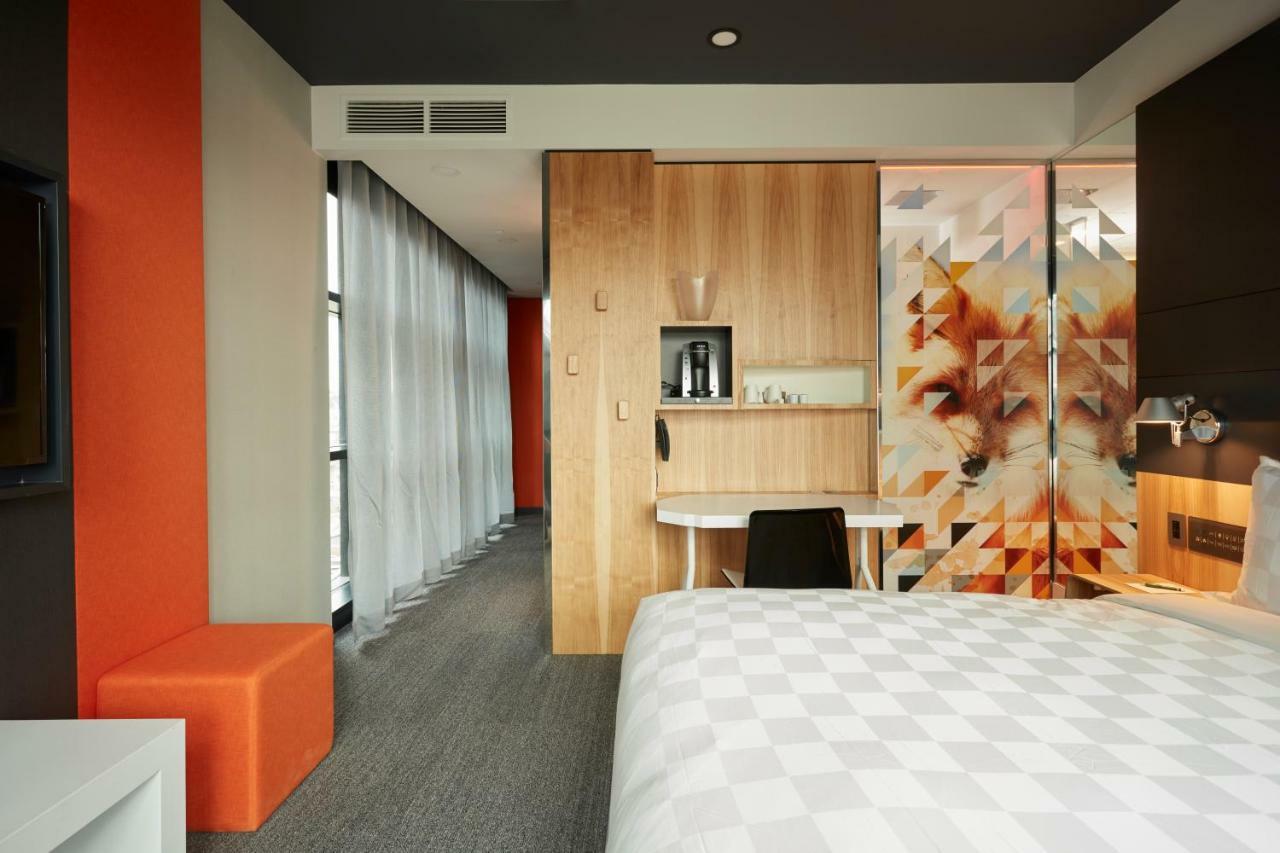 Alt Hotel Calgary East Village Экстерьер фото