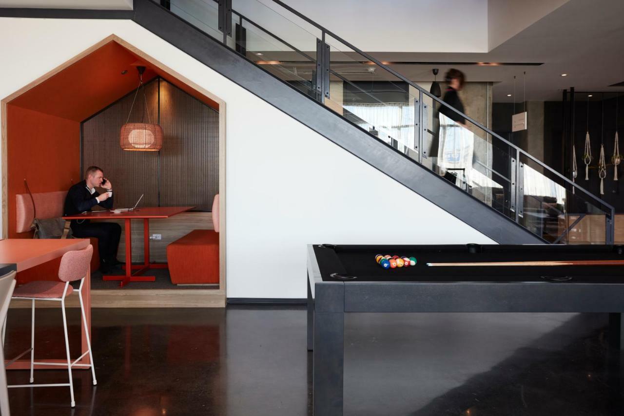Alt Hotel Calgary East Village Экстерьер фото