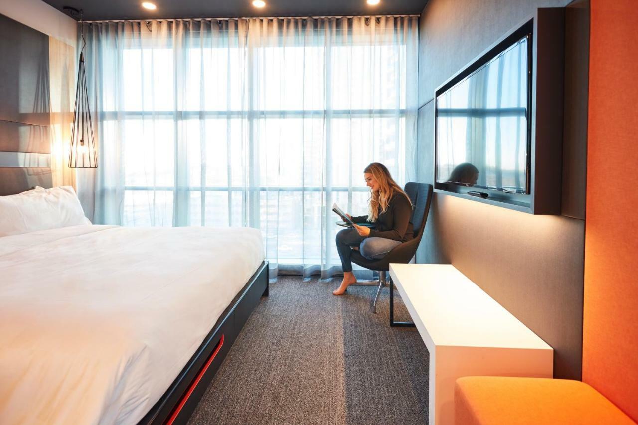 Alt Hotel Calgary East Village Экстерьер фото